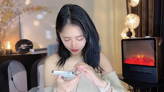 xiaodaibabyy online show from 01/03/25, 01:28