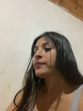 cami leon online show from 01/05/25, 05:33