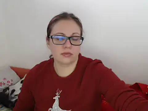 LadyHellene online show from 11/19/24, 05:45