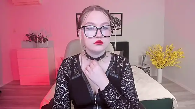 EmilyCuteLove online show from 11/17/24, 05:35