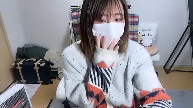 x yui x online show from 12/11/24, 06:36