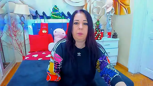 LauraSin online show from 12/13/24, 04:23