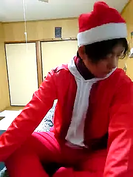 Love-Tomokun online show from 12/25/24, 05:16