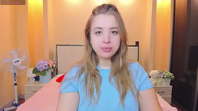 AlexissM online show from 12/10/24, 06:59