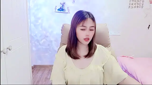 susan-YY online show from 12/01/24, 01:47