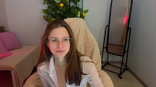 SophieEvians online show from 11/25/24, 05:43