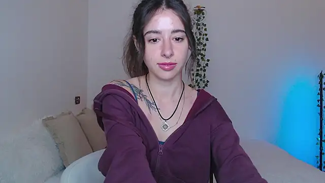 kittty cutie  online show from 11/19/24, 07:12