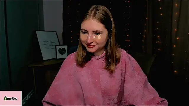 julia love love online show from 11/23/24, 10:54