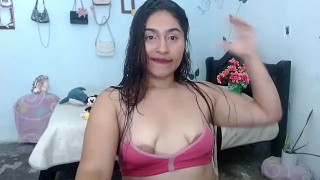 sweet latingirl  online show from 01/09/25, 11:51