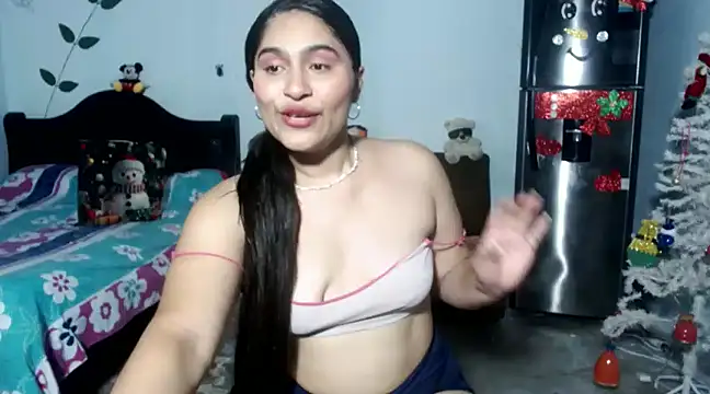 sweet latingirl  online show from 12/14/24, 09:44