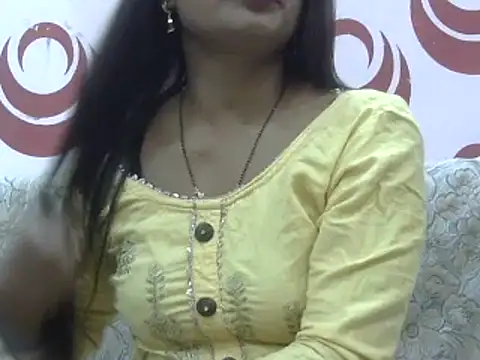 Aisha-khan online show from 12/18/24, 09:42