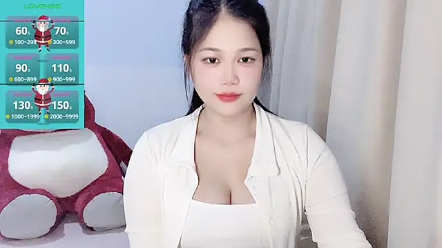 luchy-qing online show from 12/16/24, 06:50