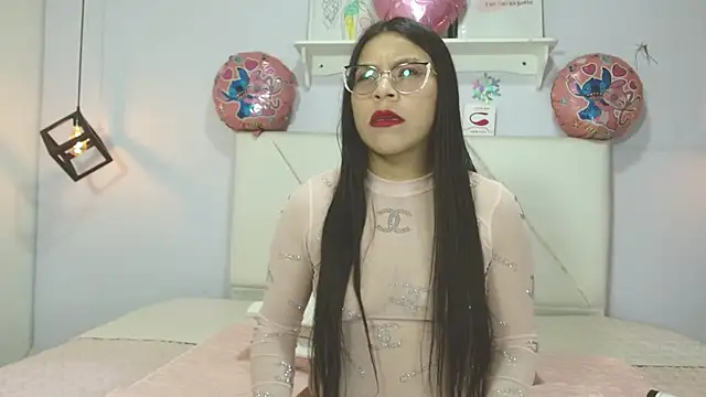 tiffanylove 3 online show from 01/17/25, 12:03