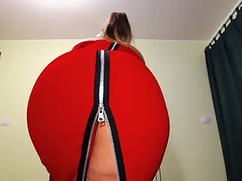 ladywithbigass online show from 12/16/24, 05:02