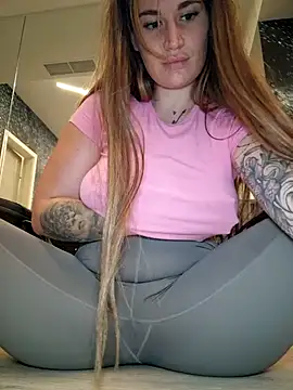 TattooGirlAlia online show from 11/15/24, 02:47