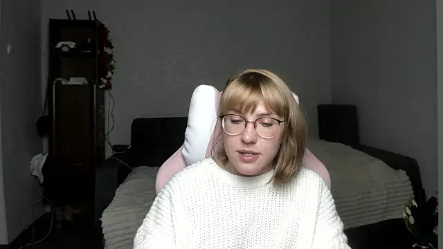 Reginasmilee online show from 11/15/24, 05:16