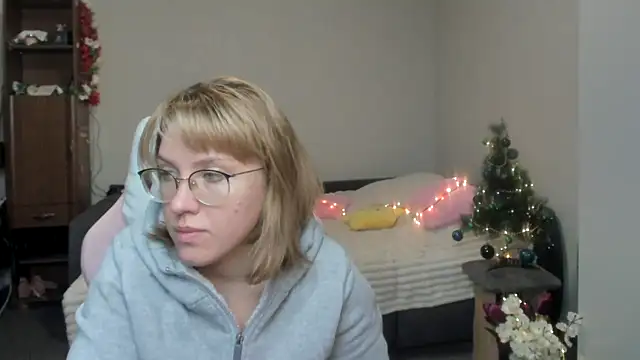 Reginasmilee online show from 12/11/24, 03:52