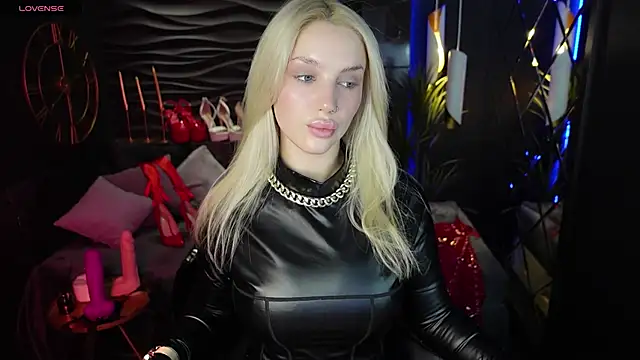 MistressDarsy online show from 12/05/24, 01:57