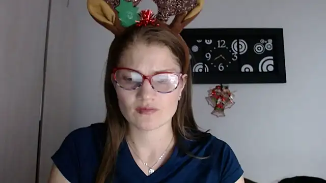 Sharon xxxlove online show from 12/18/24, 04:35