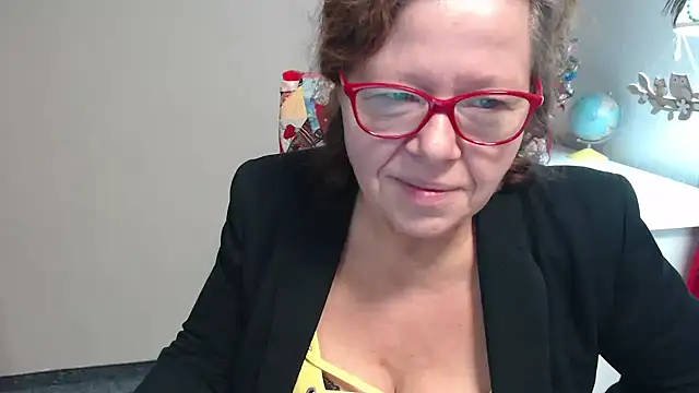 Adelewildx online show from 12/17/24, 04:48