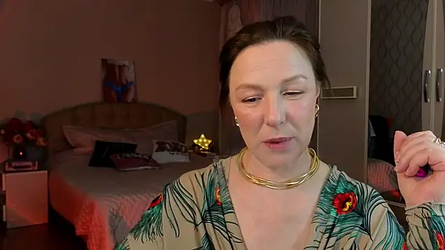 vanessawis  online show from 01/29/25, 12:06