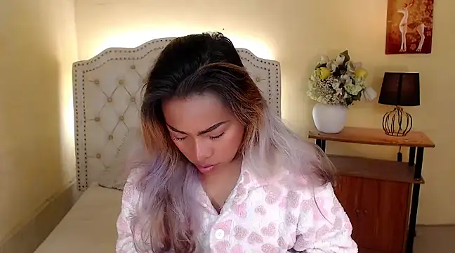 DreamLADYBOY online show from 11/26/24, 10:09