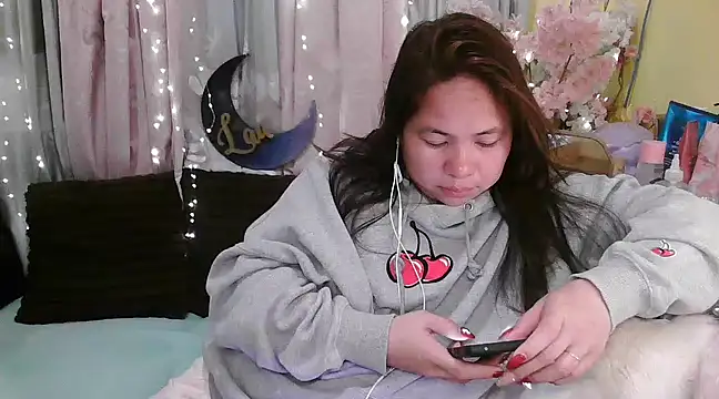 OhmyPinay online show from 12/19/24, 01:56