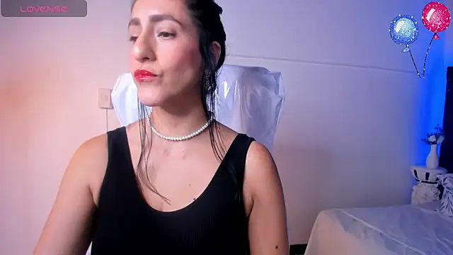 lauren fit online show from 11/11/24, 02:01