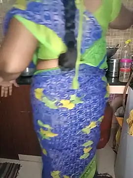 Tamil-hotwife online show from 12/20/24, 06:35