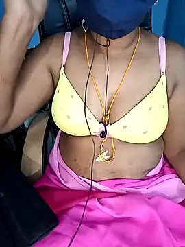 Tamil-hotwife online show from 11/26/24, 04:56