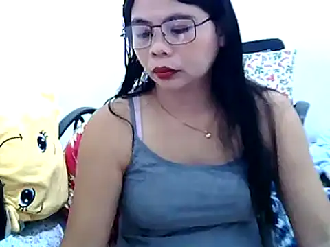 pinay milfxx online show from 12/13/24, 12:04