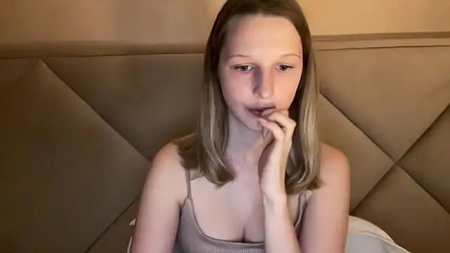 Perfect girll online show from 12/10/24, 02:10