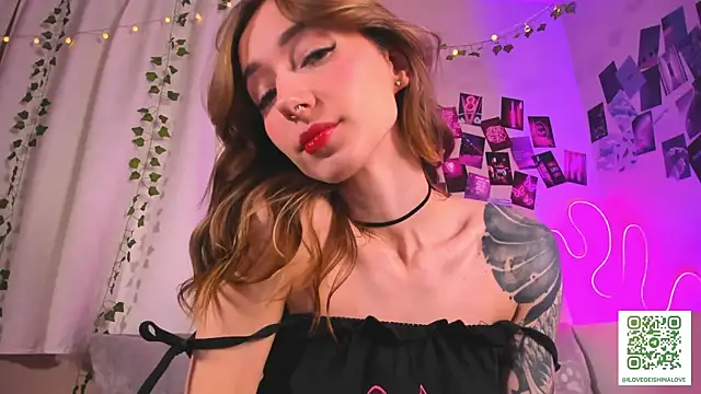 LuckySexyDoll online show from 12/05/24, 07:29