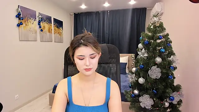 AnneTLi online show from 12/27/24, 03:42